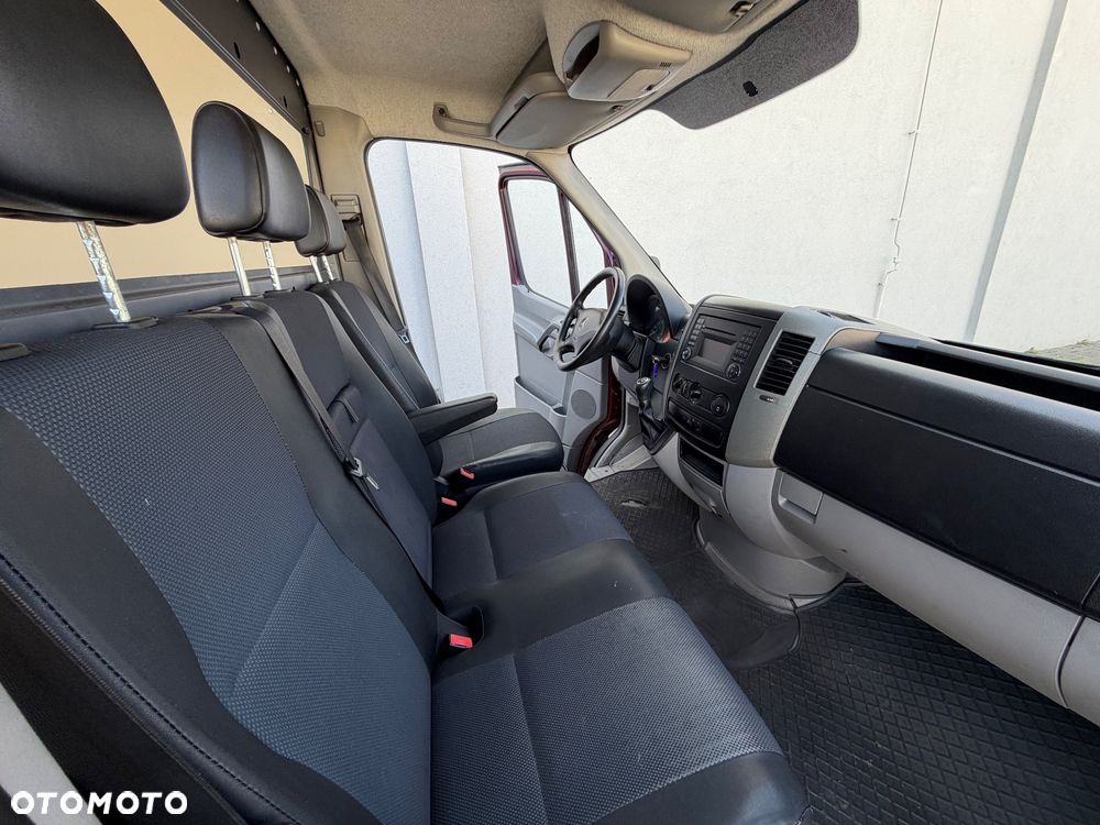 Mercedes-Benz Sprinter 319 - 24
