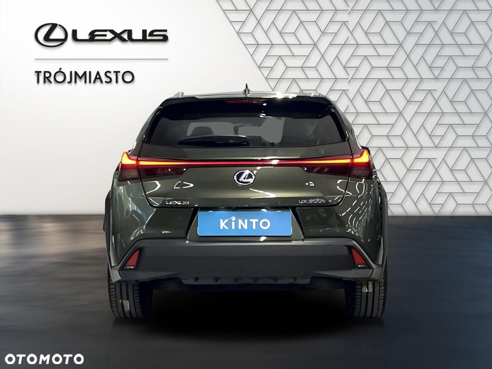 Lexus UX - 7