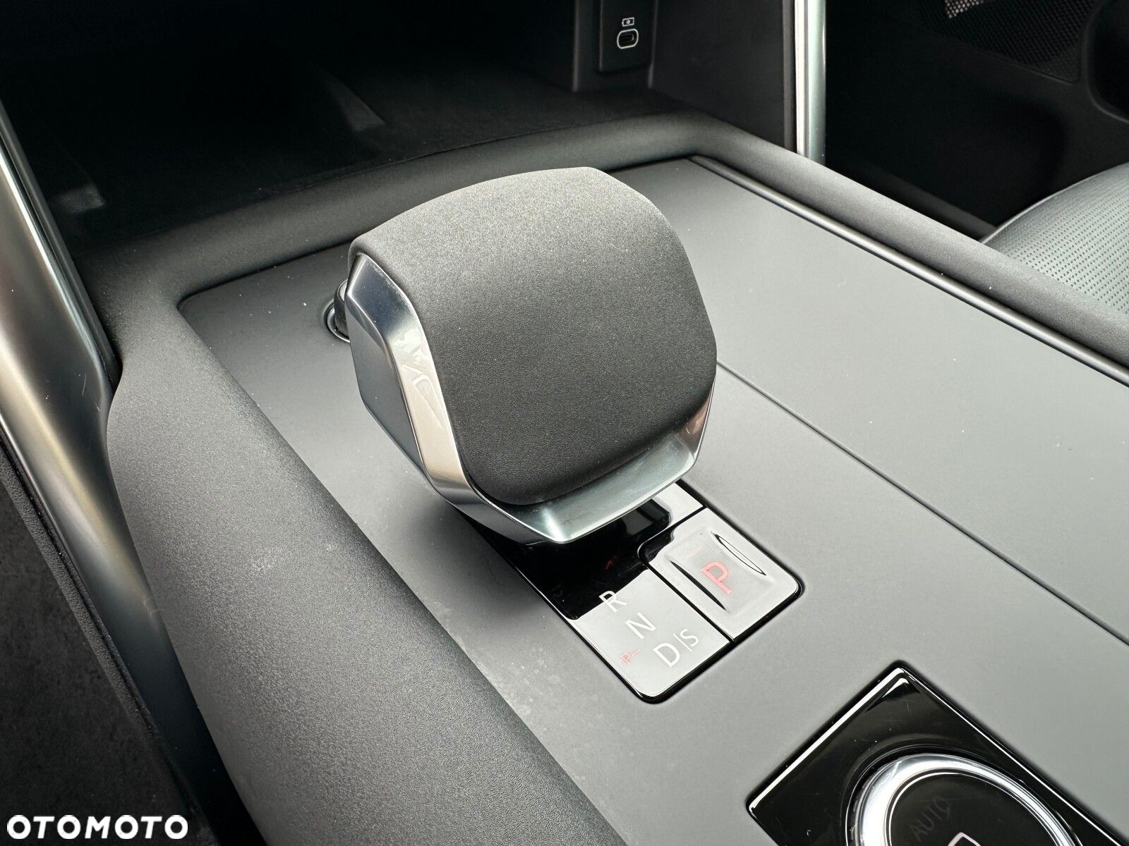 Land Rover Discovery - 8