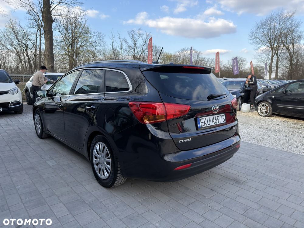 Kia Ceed 1.6 GDI Business Line - 4