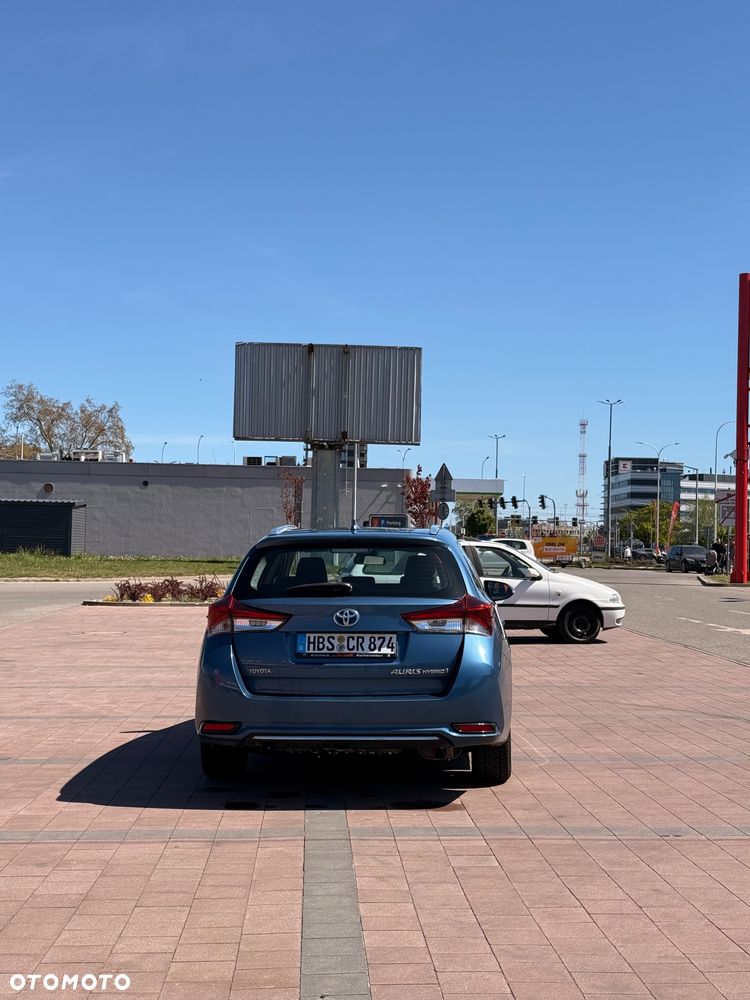 Toyota Auris - 5
