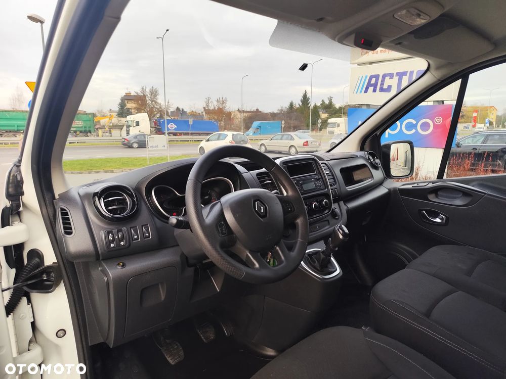 Renault Trafic - 16