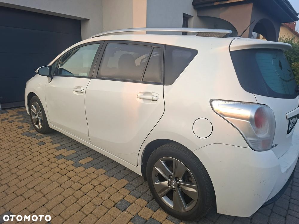 Toyota Verso - 10