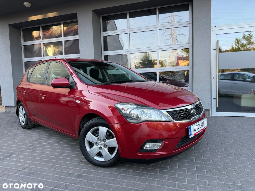 Kia Ceed 1.4 Comfort + - 1
