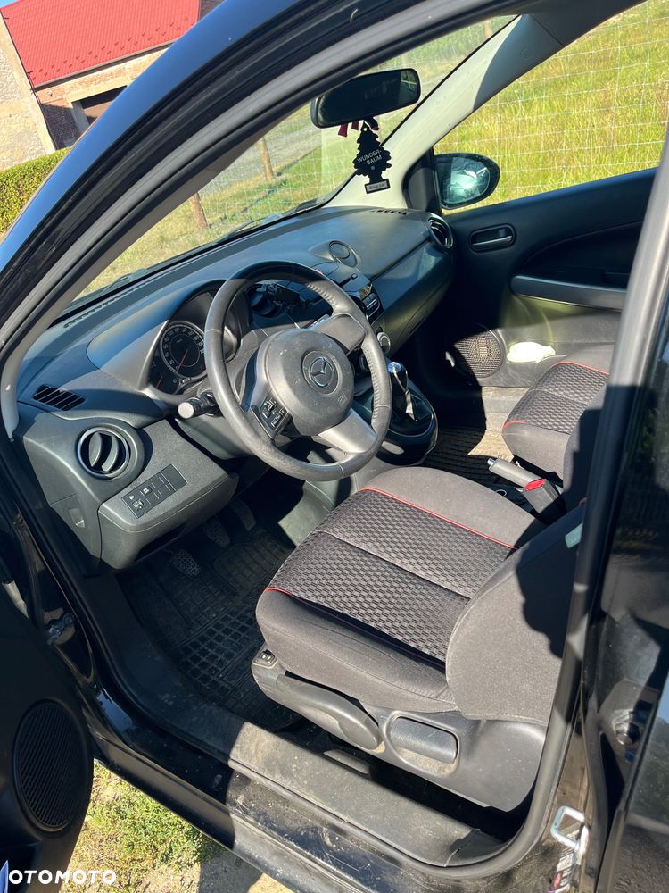 Mazda 2 - 5