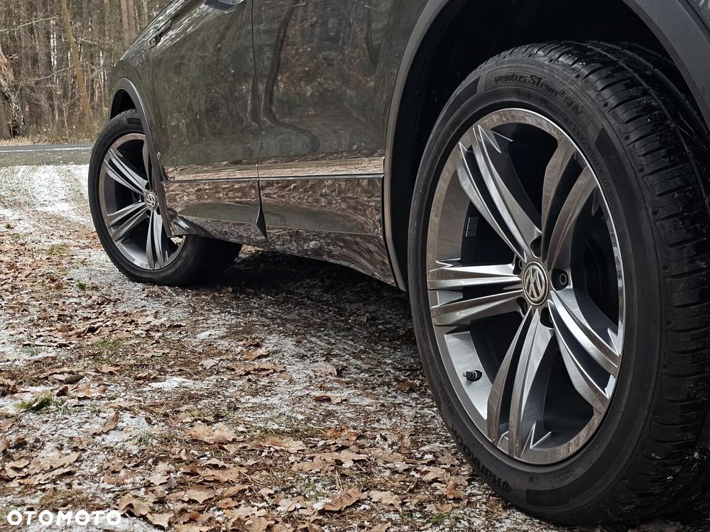 Volkswagen Tiguan 2.0 TDI SCR R-Line - 26