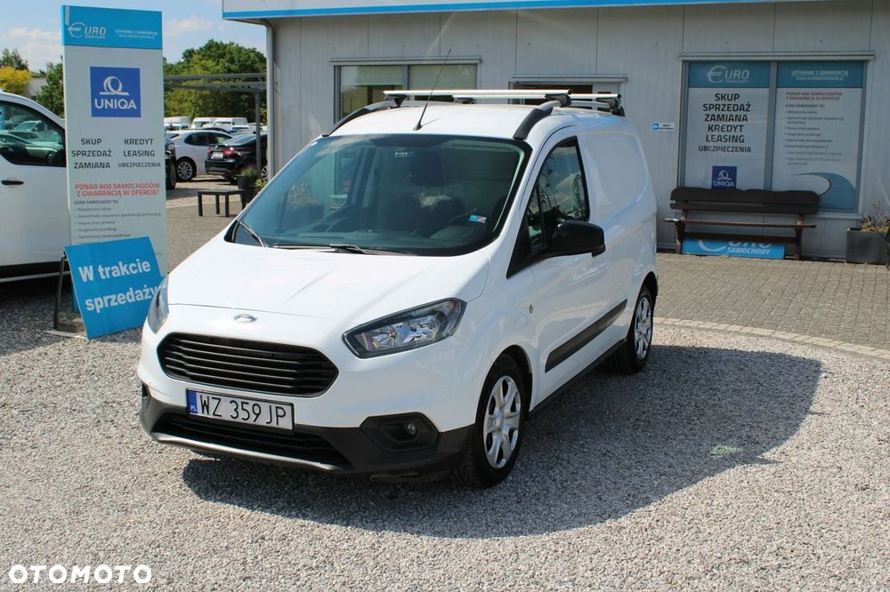 Ford Transit Courier - 2