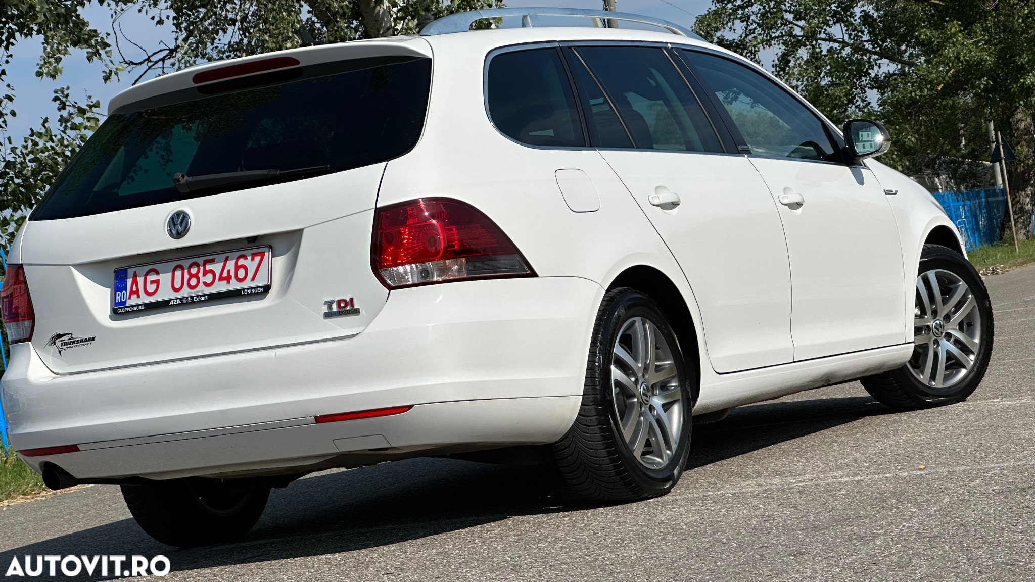 Volkswagen Golf 1.6 TDI BMT Highline - 34