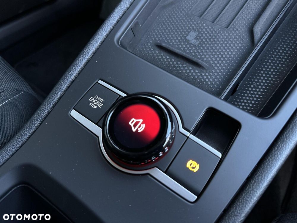 Volkswagen T-Roc - 35