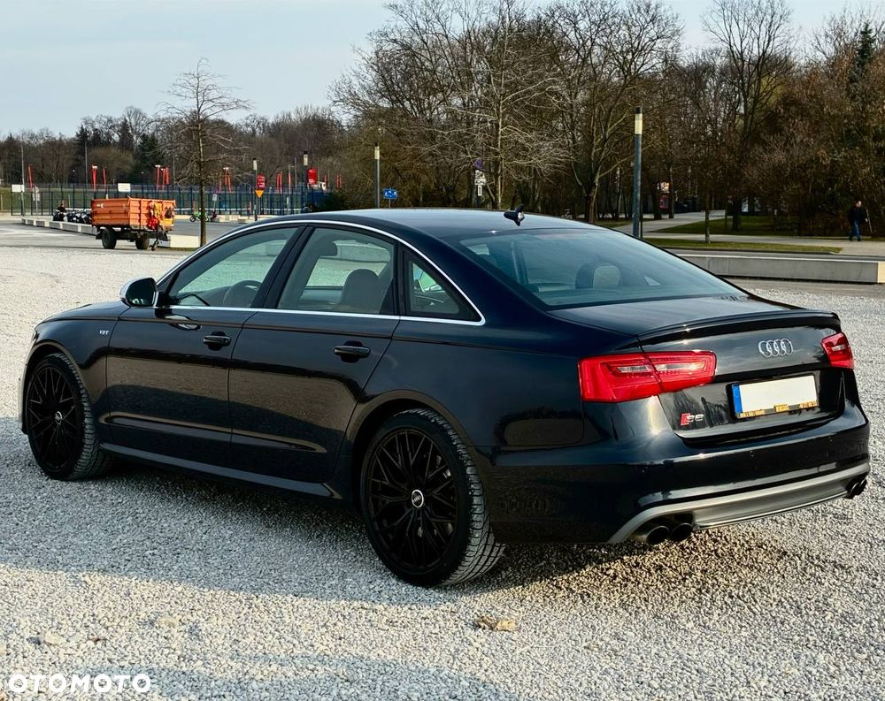 Audi S6 Limousine - 3