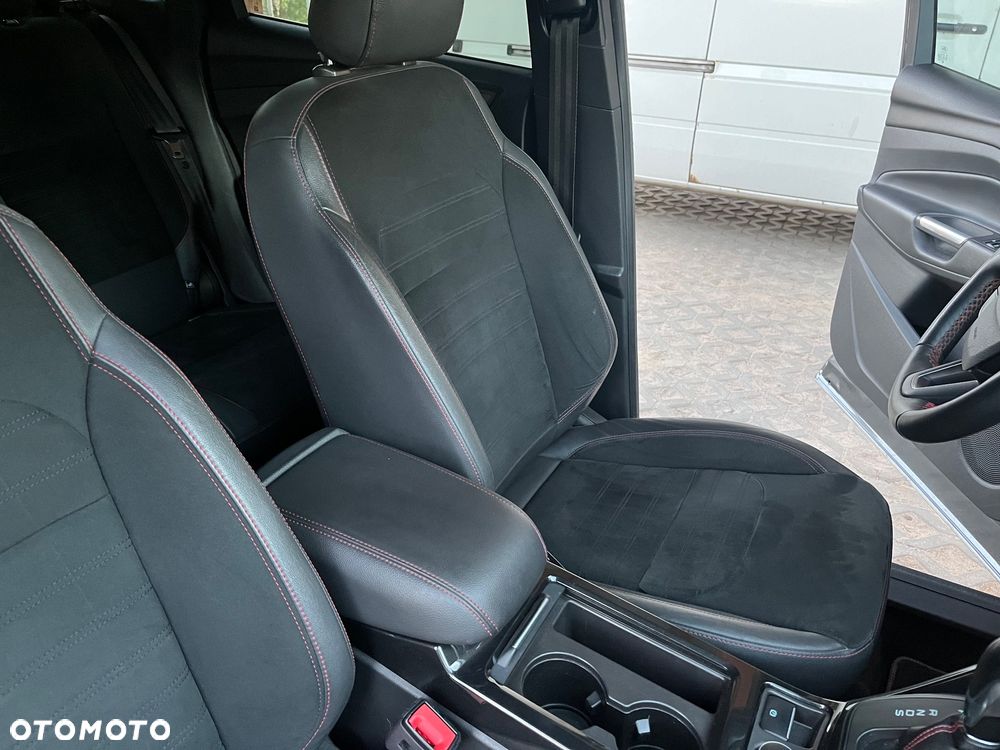 Ford Kuga 2.0 TDCi 4x4 ST-Line - 32