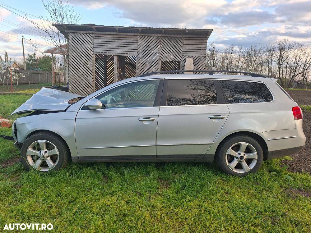 Volkswagen Passat - 2