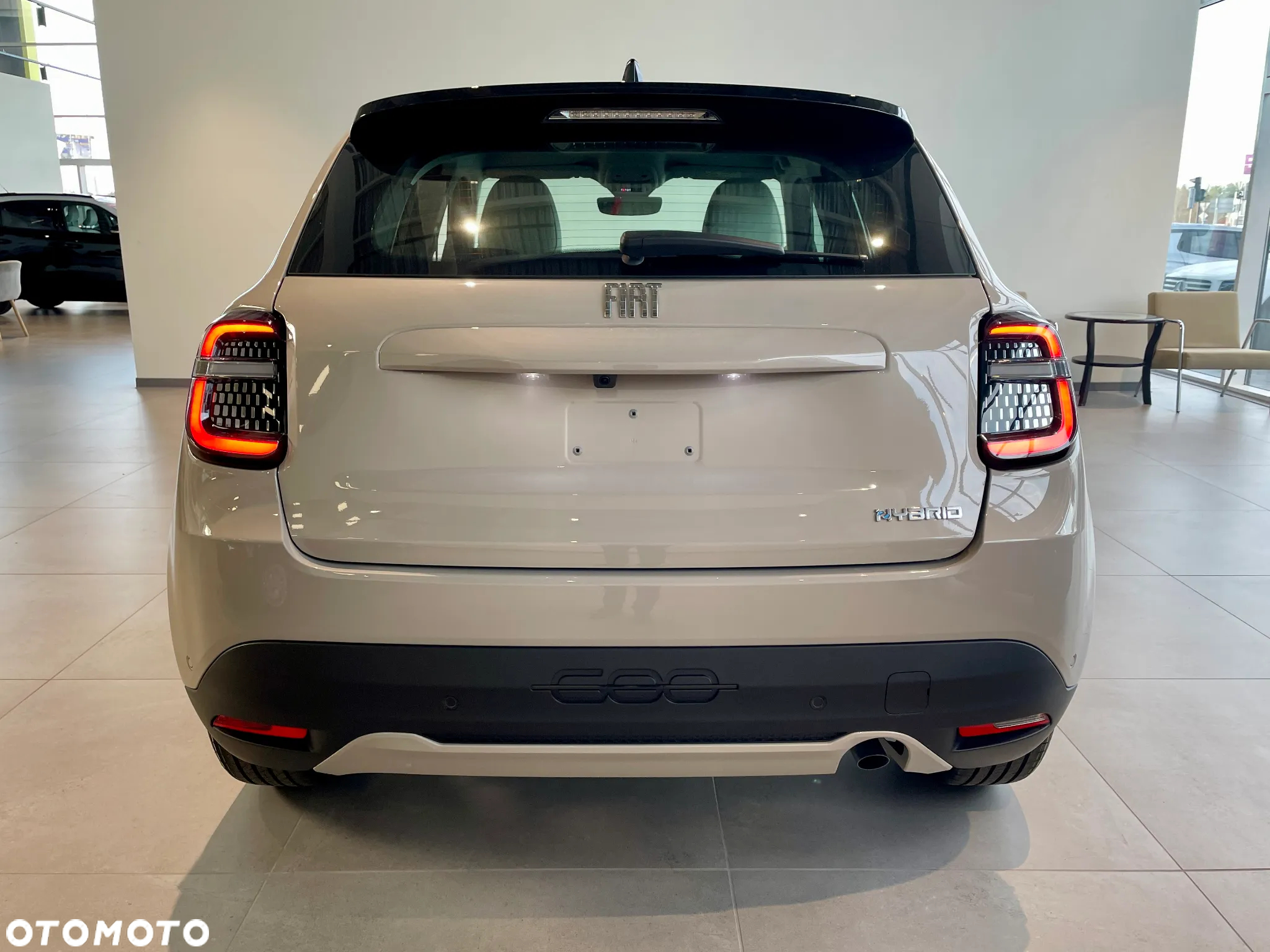 Fiat 600 1.2 Turbo Hybrid eDCT - 6