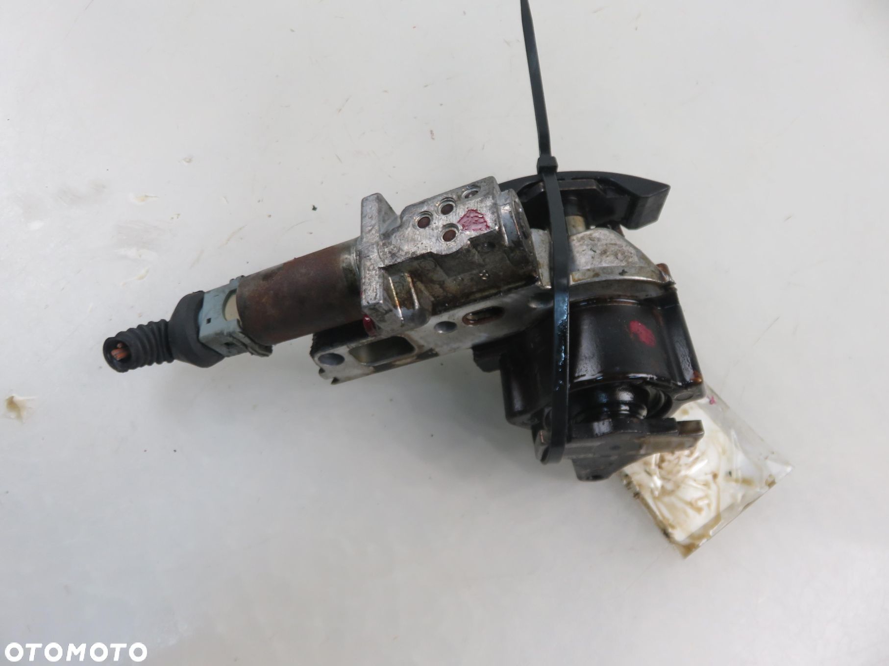 NAPINACZ ŁAŃCUCHA AUDI A6 C5 2.4 078109088C - 1