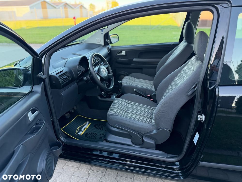 Volkswagen Fox - 23