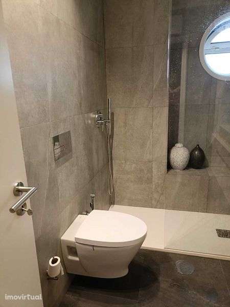 Porto | T2 Mobilado e Equipado | Garagem Dupla | Centro de Gondomar - Grande imagem: 5/9