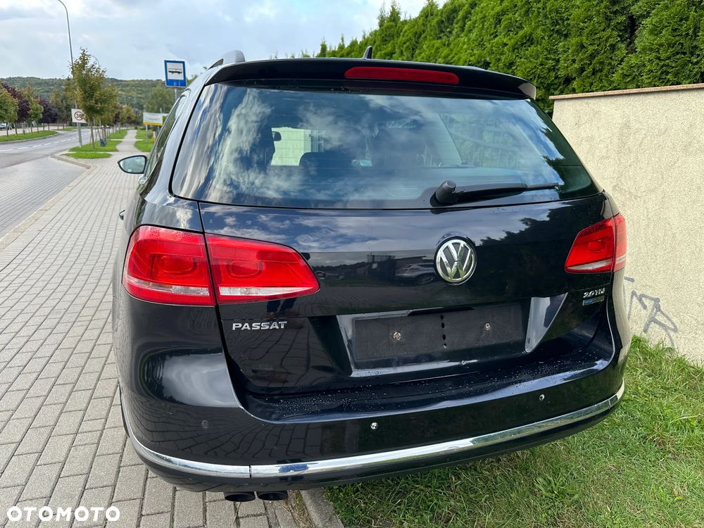 Volkswagen Passat 2.0 Blue TDI SCR Comfortline - 13