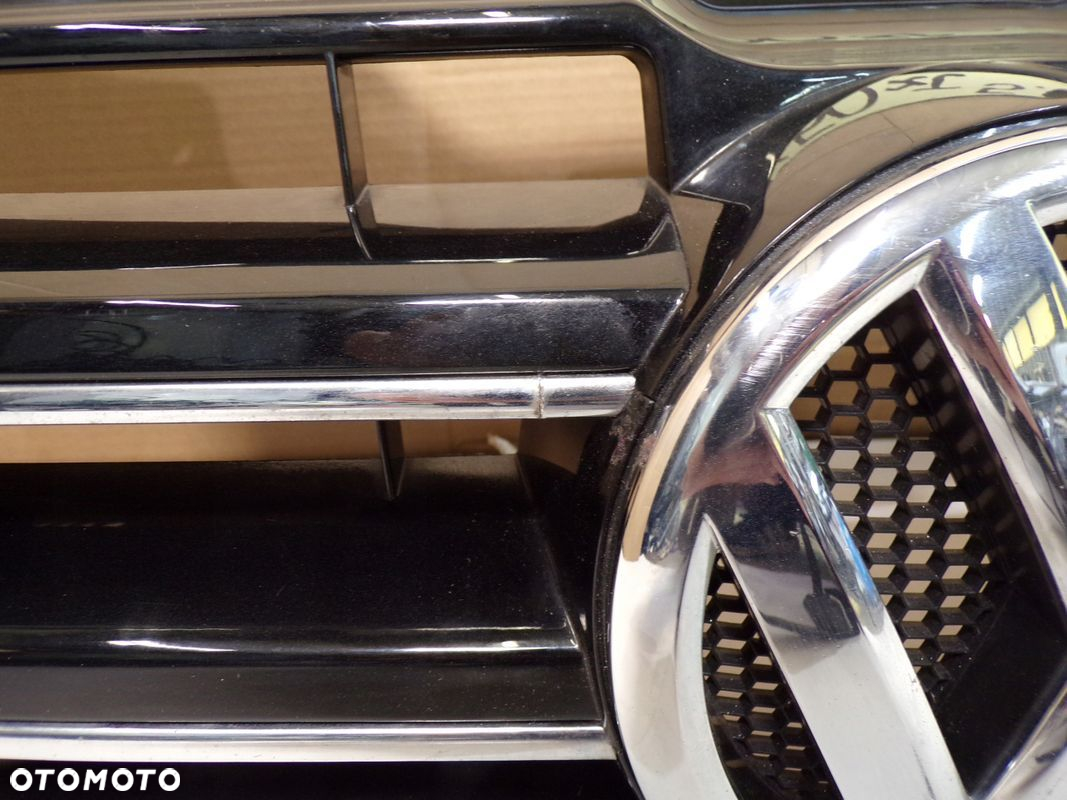 VW T5 LIFT 10- ATRAPA GRILL ORYGINALNA CARAVELLE MULTIVAN CZARNA CHROMY - 2