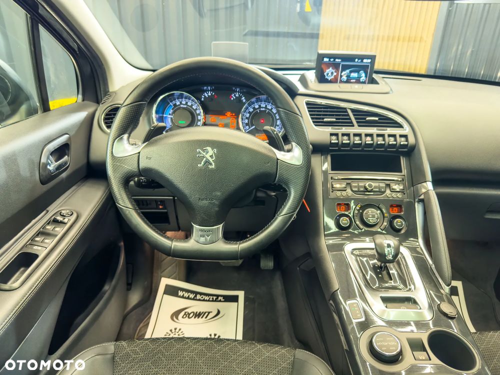 Peugeot 3008 Hybrid4 - 18