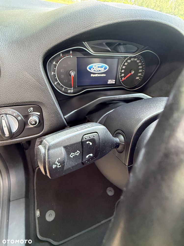 Ford Mondeo - 12
