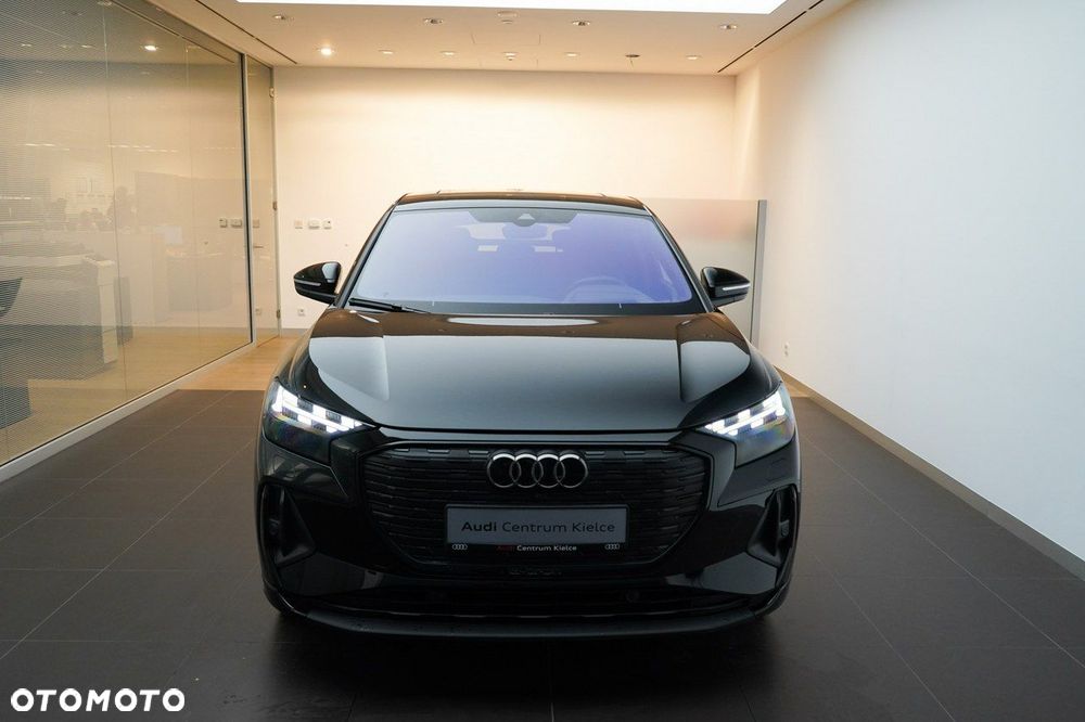 Audi Q4 Sportback e-tron - 8