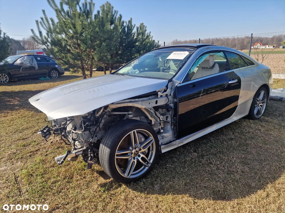 Mercedes-Benz Klasa E - 4