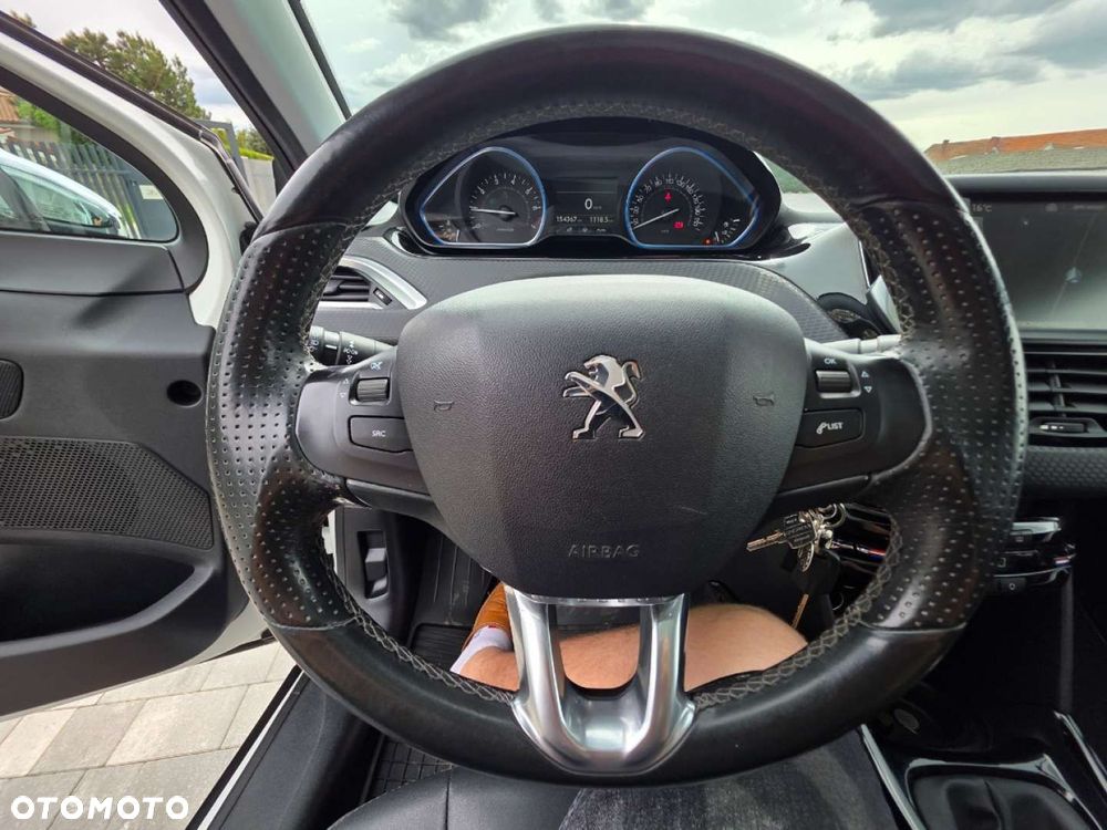 Peugeot 2008 - 14