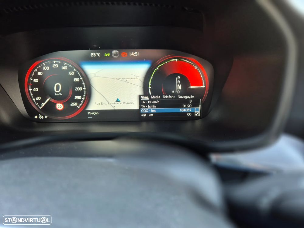 Volvo V60 2.0 D3 R-Design Geartronic - 43