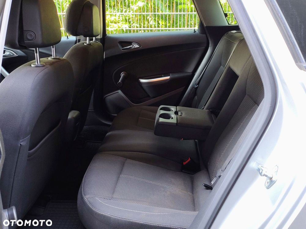 Opel Astra 1.4 T Enjoy - 16