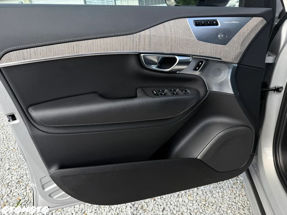 Volvo XC 90 T8 AWD Recharge Ultimate Dark - 24