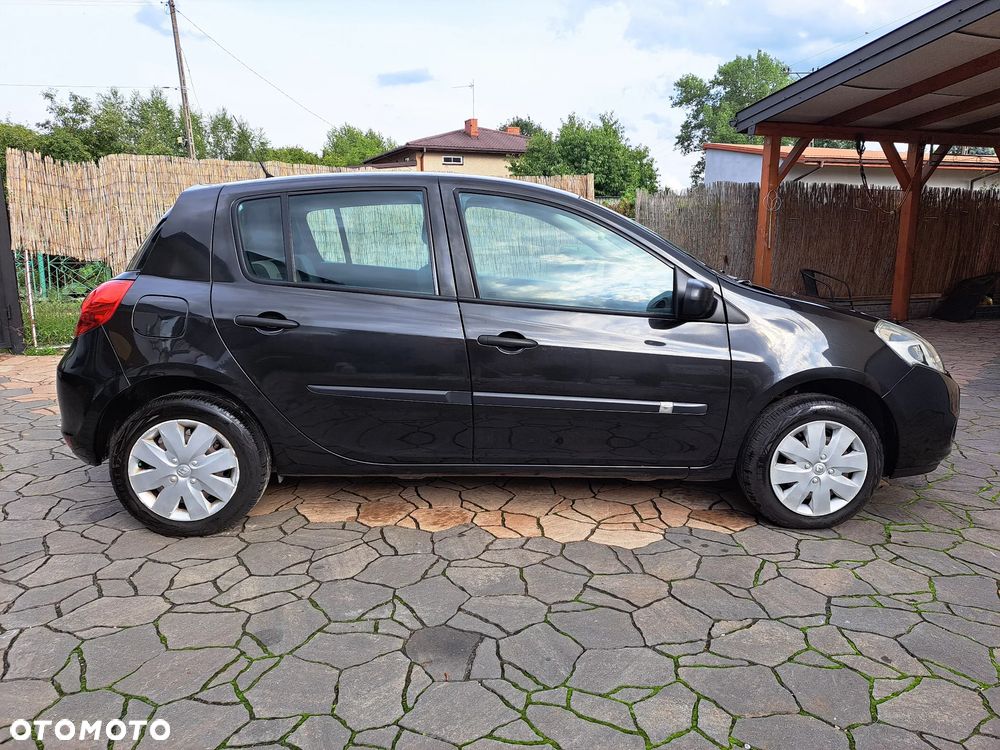 Renault Clio 1.2 16V Authentique - 6