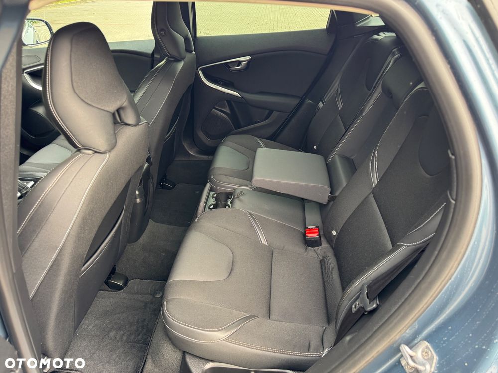 Volvo V40 D2 Kinetic - 14