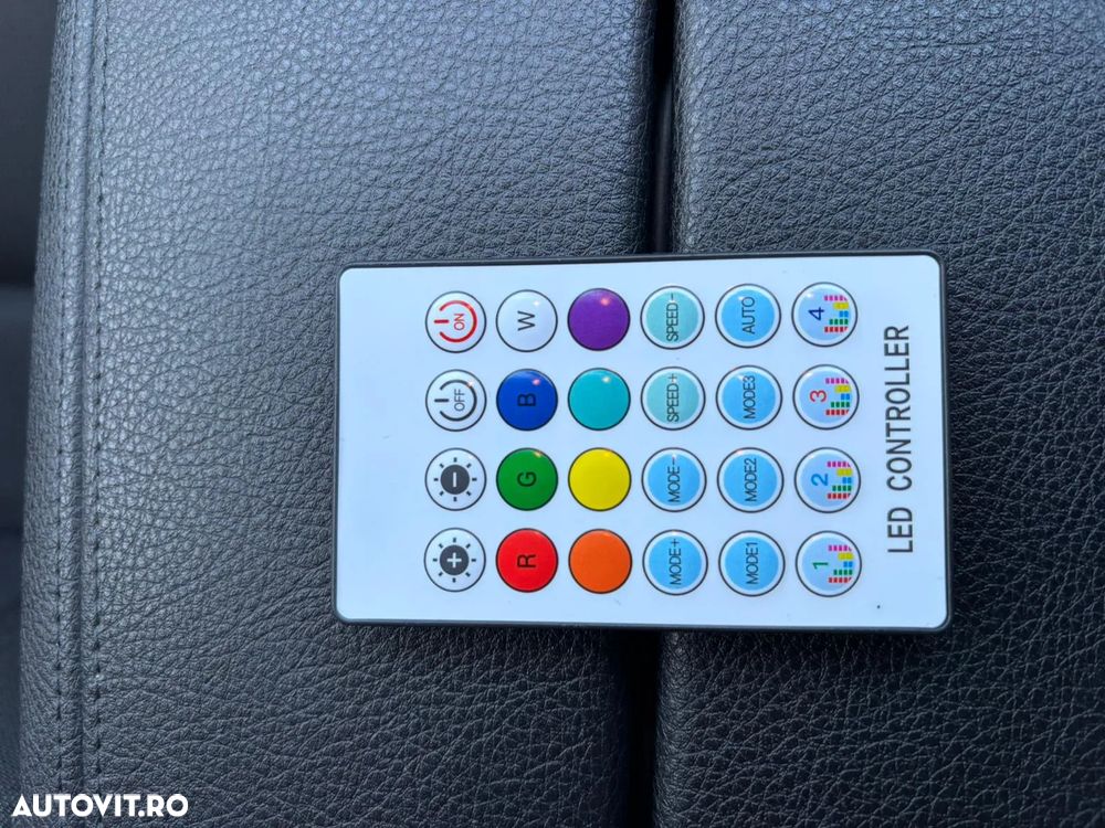 BMW Seria 5 520d - 29