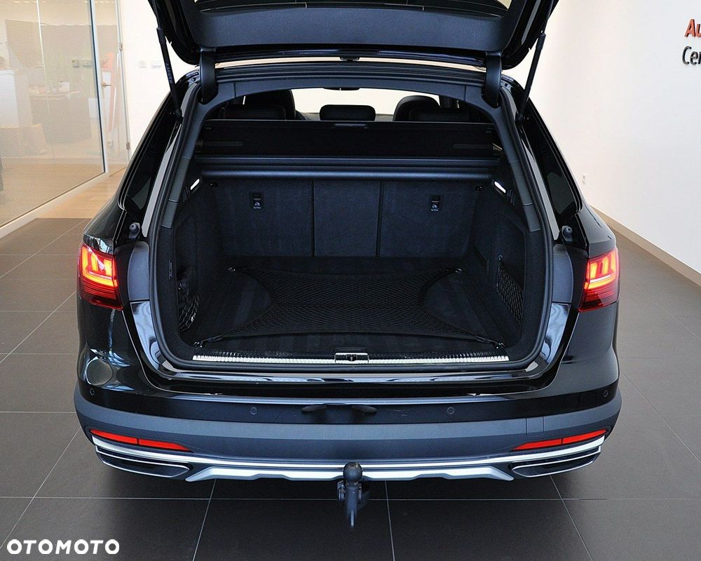 Audi A4 Allroad - 12