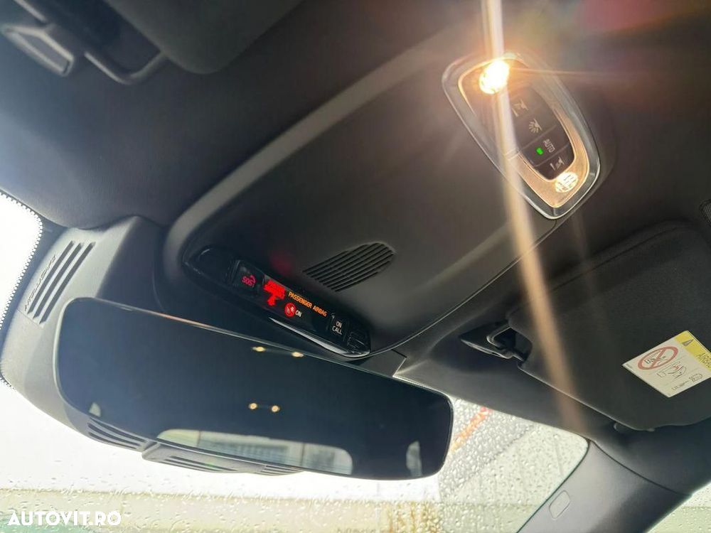 Volvo XC 90 T8 Twin Engine AWD R-Design - 32