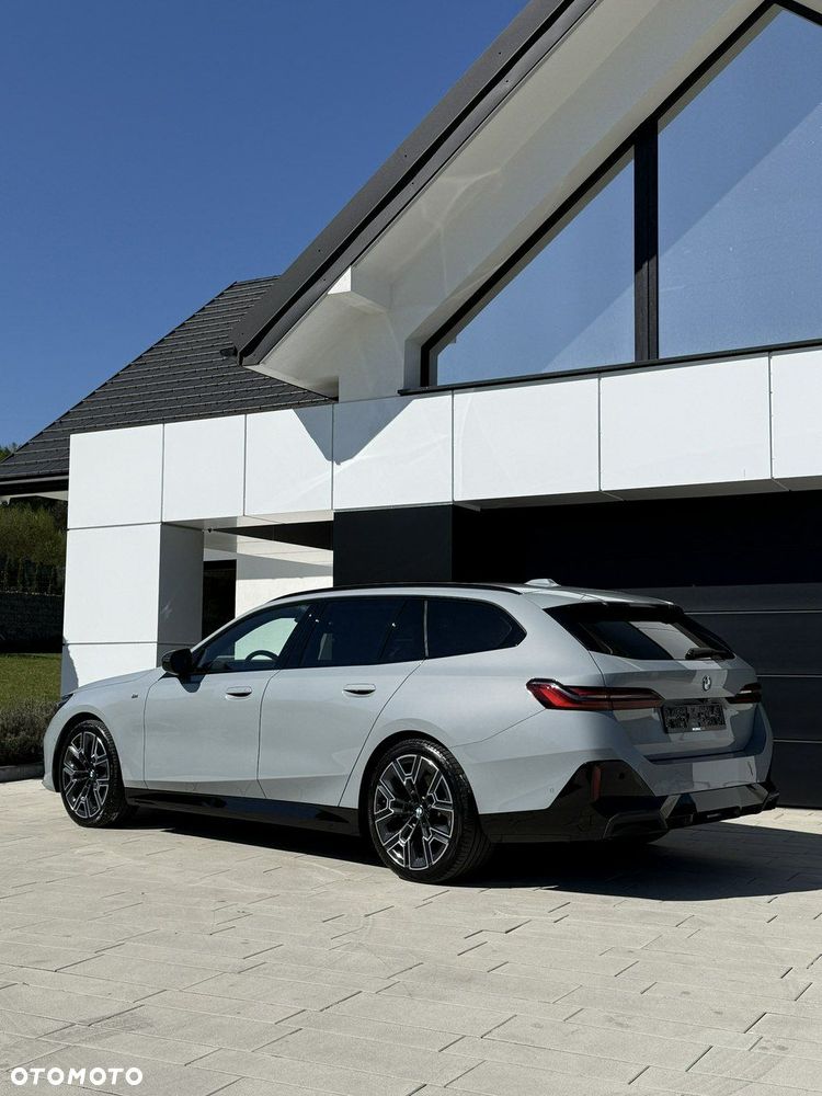 BMW Seria 5 520d xDrive - 9