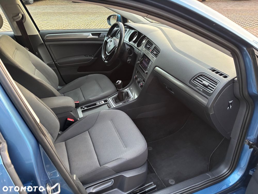 Volkswagen Golf 1.2 TSI BMT Trendline Perfectline - 18