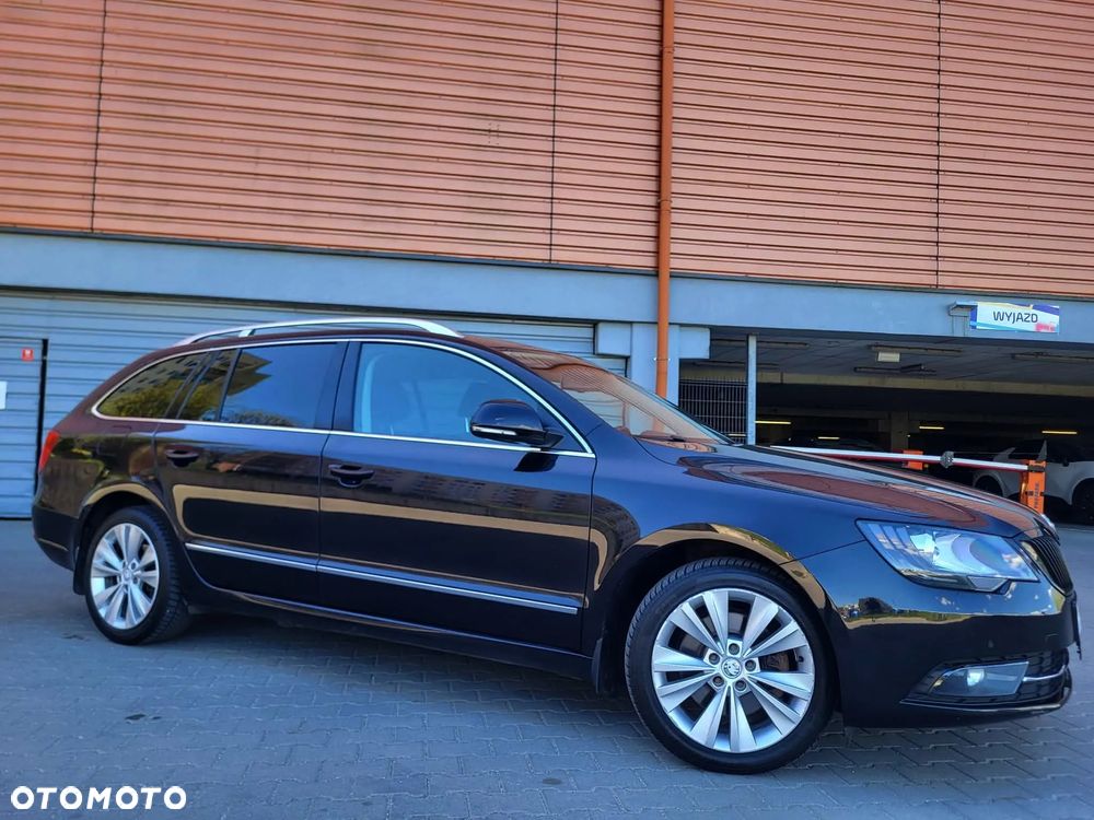 Skoda Superb 2.0 TDI Green tec Elegance - 13