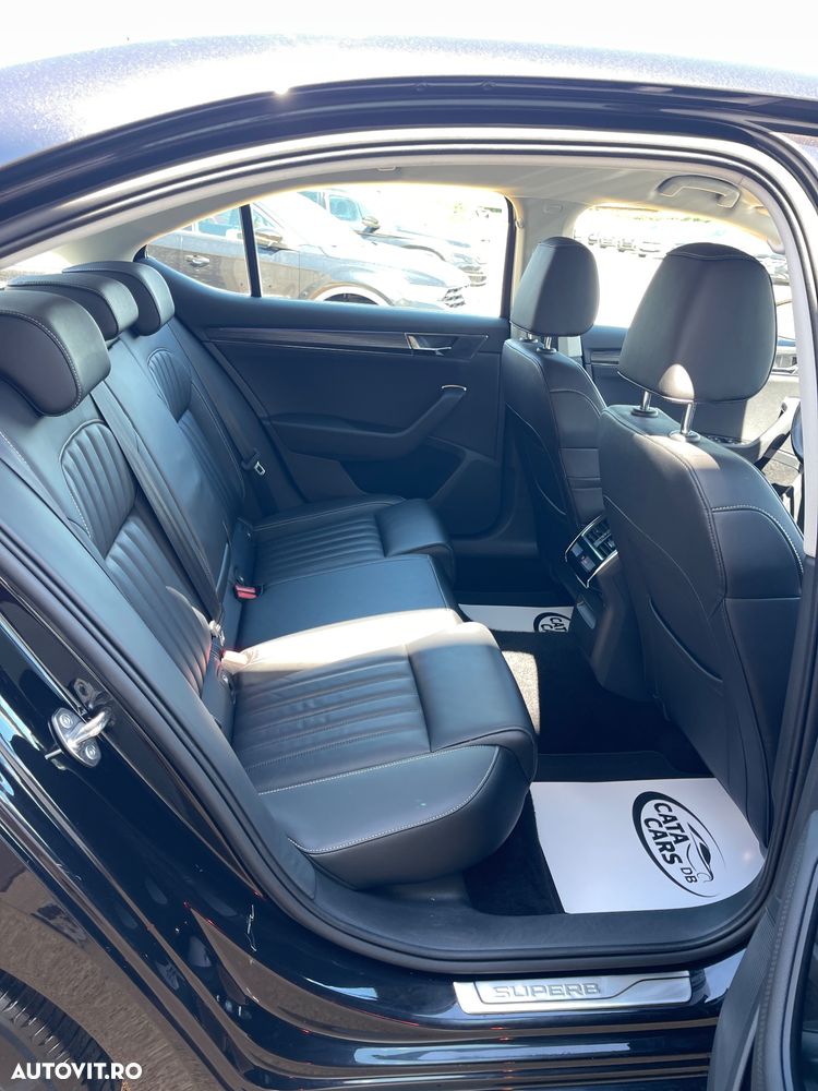 Skoda Superb 2.0 TDI DSG Premium Edition - 24