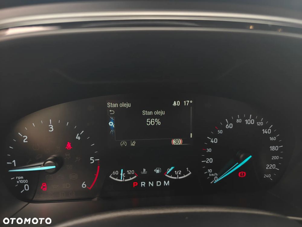 Ford Focus 1.5 EcoBlue Start-Stopp-System ST-LINE DESIGN - 29