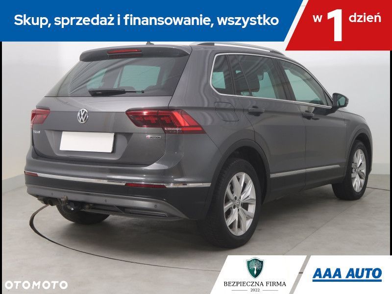Volkswagen Tiguan - 6