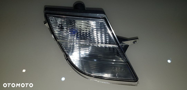 KIERUNKOWSKAZ PRZÓD PR NISSAN MICRA III K12
