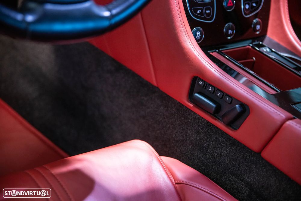 Aston Martin Vantage Coupe V8 S Sportshift - 23
