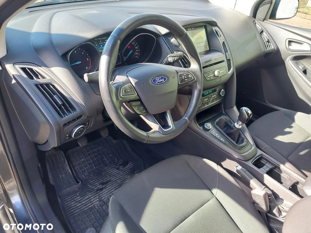 Ford Focus 1.5 TDCi DPF Start-Stopp-System Titanium - 11
