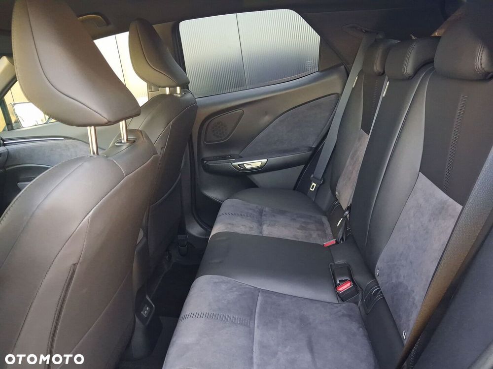 Lexus LBX 1.5 Hybrid Original Edition AWD - 11