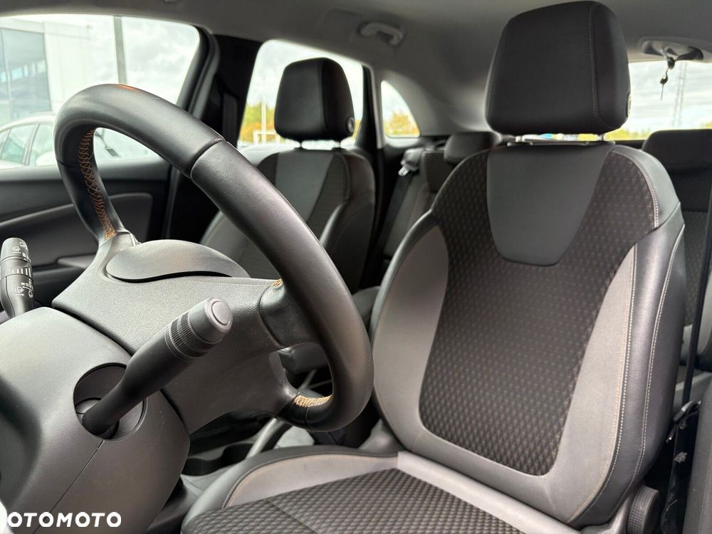 Opel Crossland X - 12