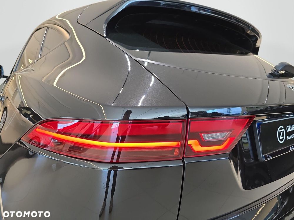 Jaguar E-Pace - 30