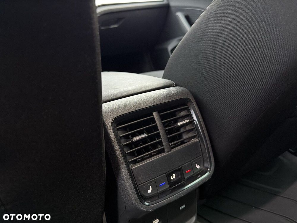 Skoda Octavia 2.0 TDI Ambition DSG - 25