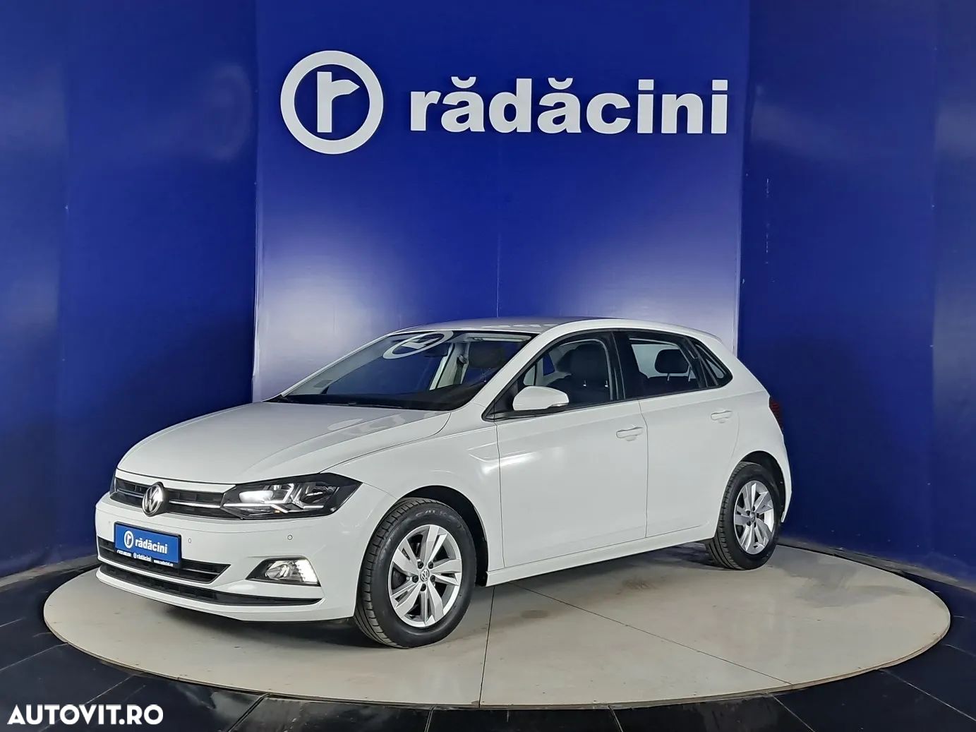 Volkswagen Polo - 1