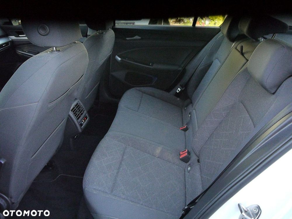 Volkswagen Golf 2.0 TDI SCR DSG Style - 33